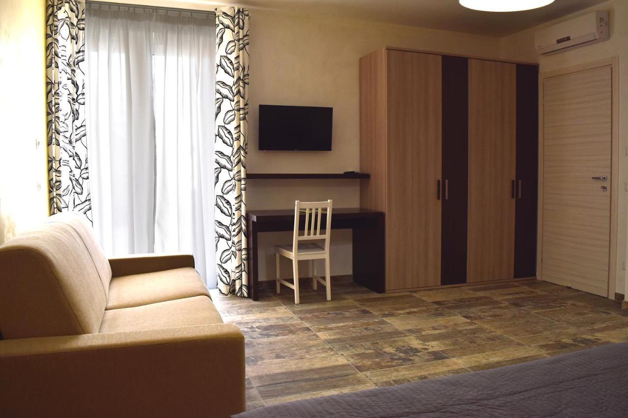 La Suite Negli Orti Lizzanello Buitenkant foto
