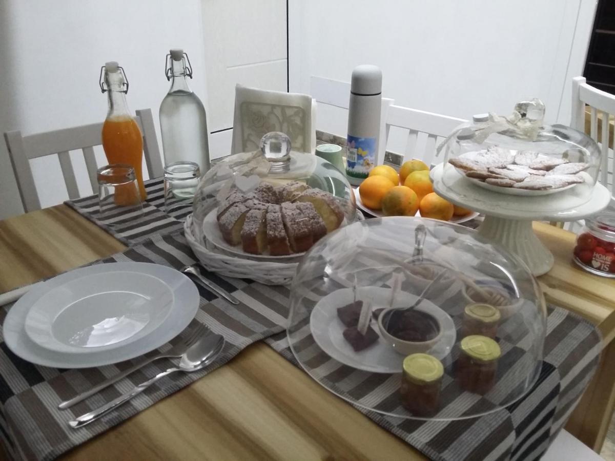 La Suite Negli Orti Lizzanello Buitenkant foto